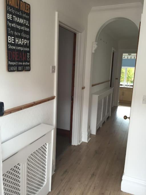 Spacious 5 Large Bedroom Victorian House - Beach 2 Miles Poole Esterno foto