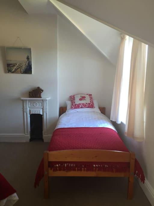 Spacious 5 Large Bedroom Victorian House - Beach 2 Miles Poole Esterno foto