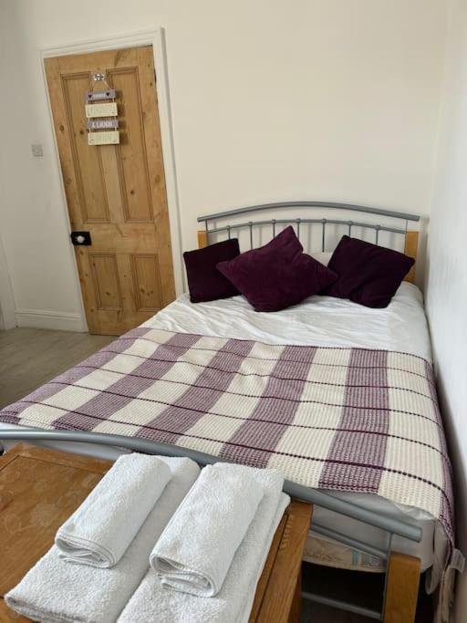 Spacious 5 Large Bedroom Victorian House - Beach 2 Miles Poole Esterno foto
