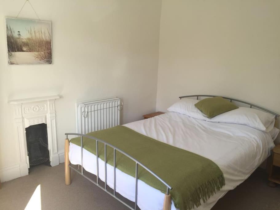Spacious 5 Large Bedroom Victorian House - Beach 2 Miles Poole Esterno foto