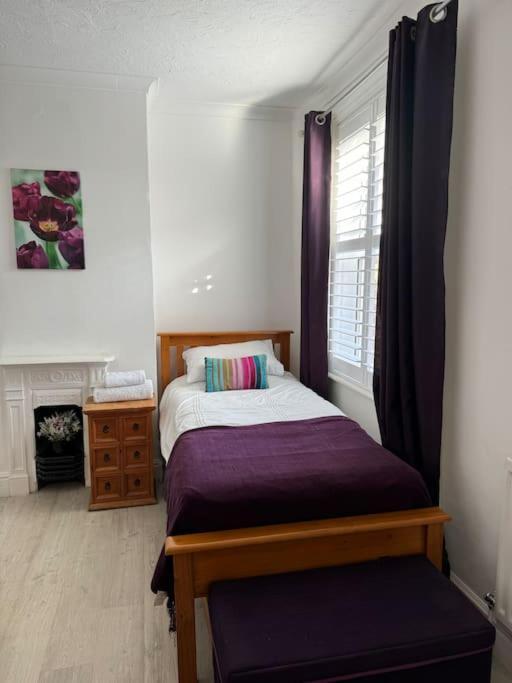 Spacious 5 Large Bedroom Victorian House - Beach 2 Miles Poole Esterno foto